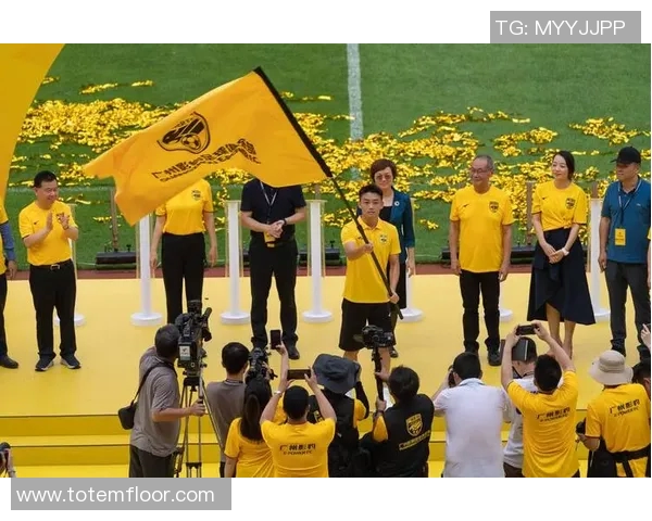 广州足球队的耐力探讨与发展路径分析